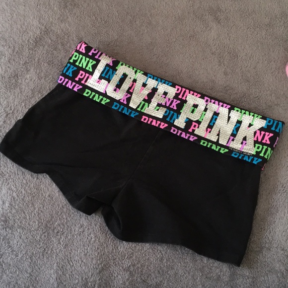 PINK Victoria's Secret Pants - 🌹PINK yoga shorts